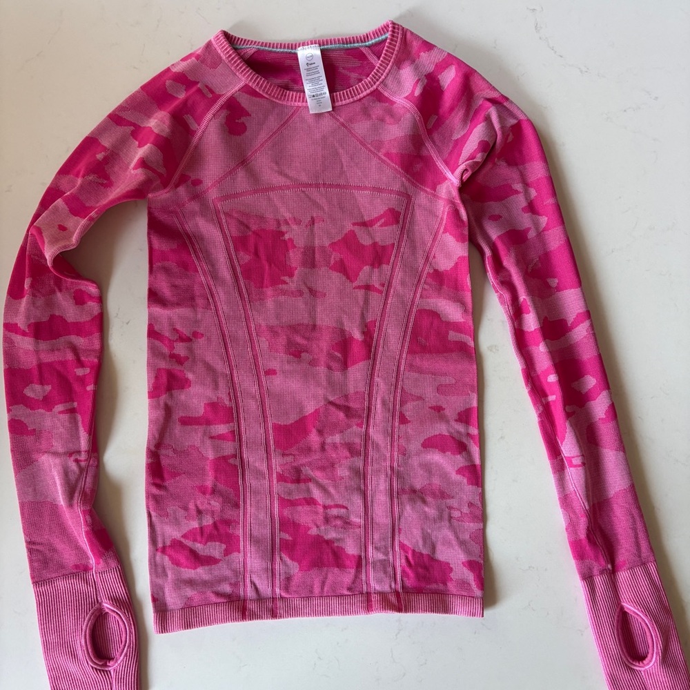 iviva Girls' Pink Camo Athletic Long Sleeve